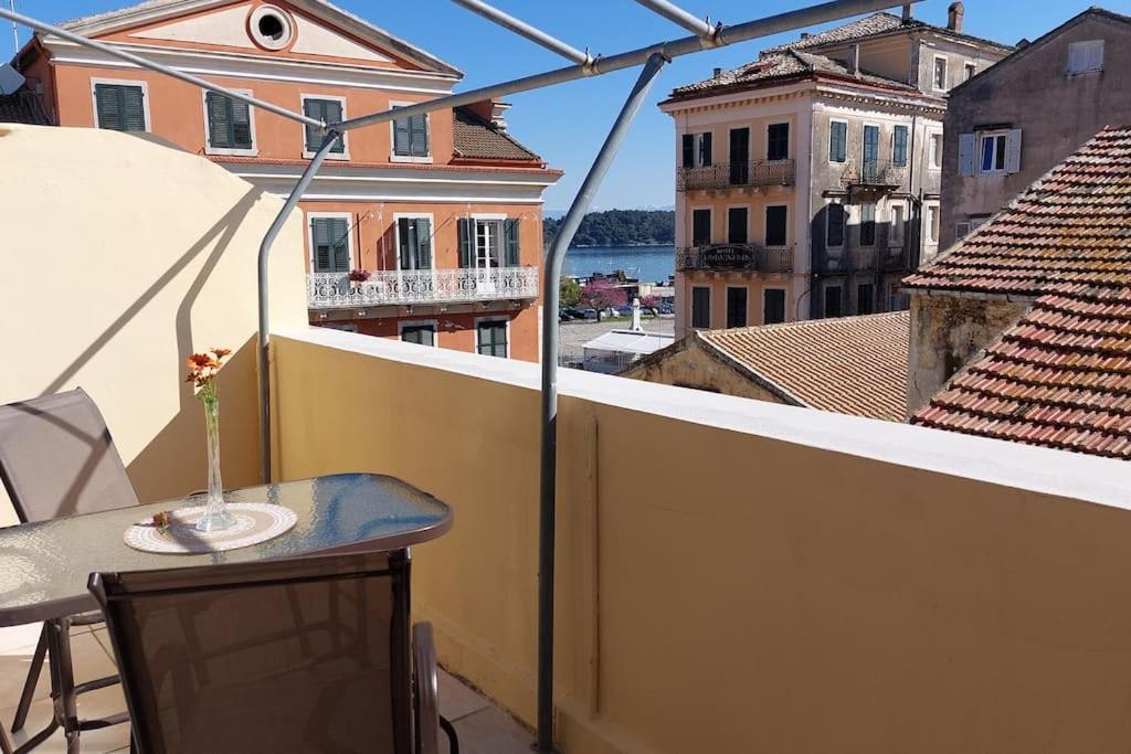 Old Port View Apartment, Διαμέρισμα Στο Κέντρο 2 Υπνοδωματίων Corfu  Buitenkant foto